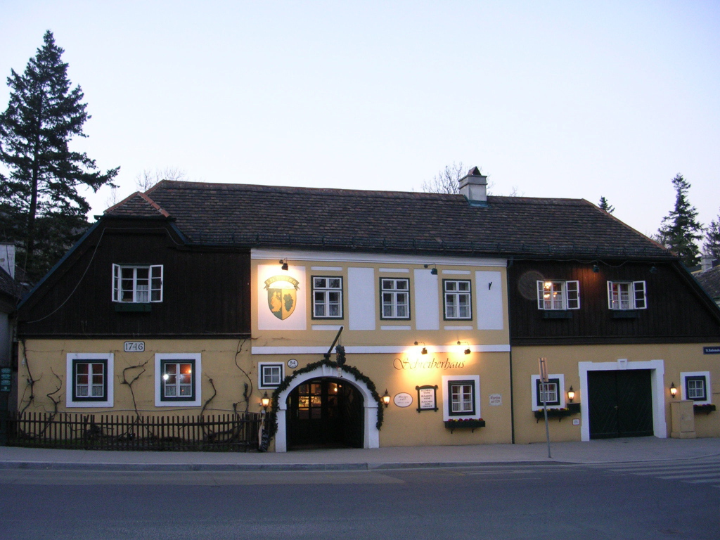 Городской дом в городе Нойштифт, Австрия