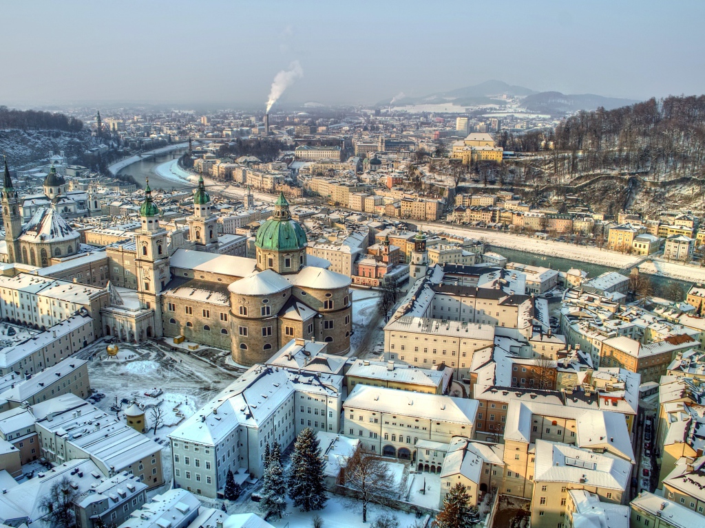 Зимняя панорама в городе  Зальцбург, Австрия
