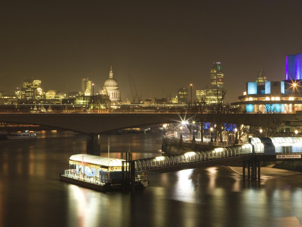 Мост через Темзу в Лондоне