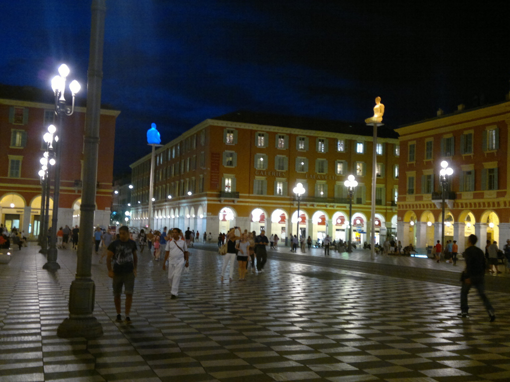 Площадь в городе Ницца, Франция