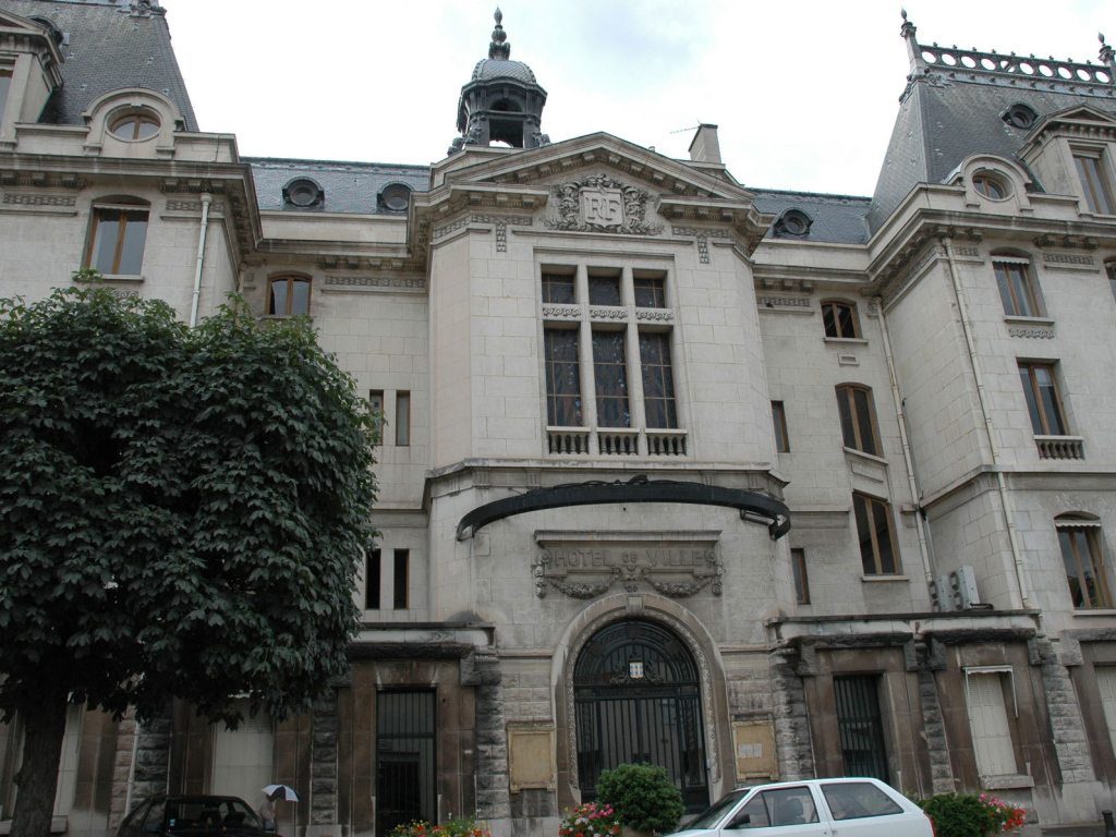 Гостиница в городе Виши, Франция