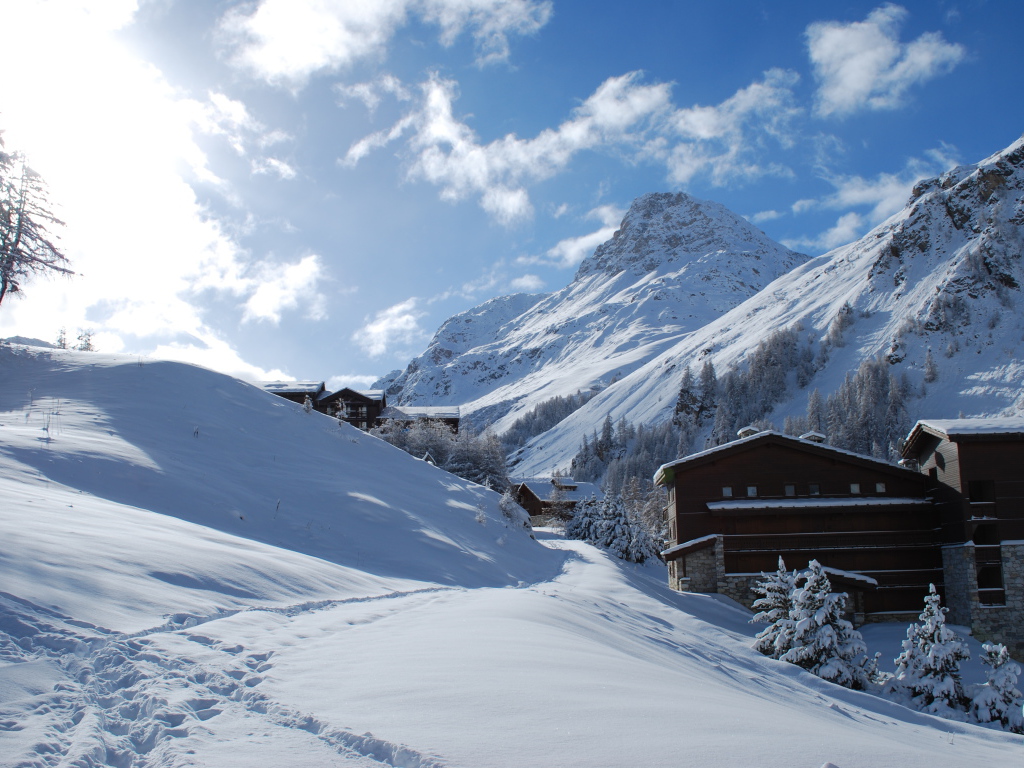 Дом у подножия горы на горнолыжном курорте Валь д'Изер, Франция