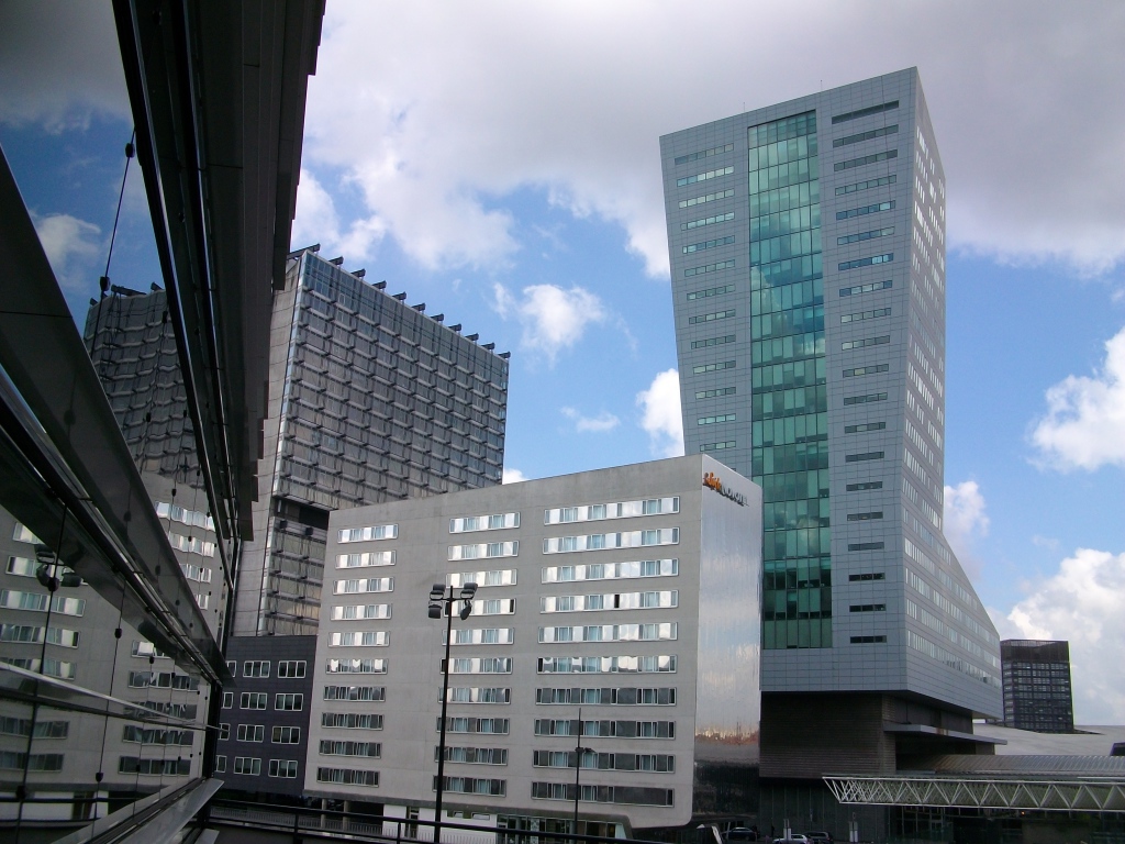 Офисные здания в городе Лилль, Франция