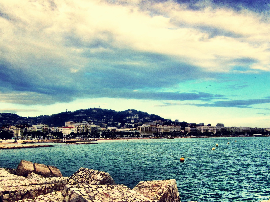 Набережная в Каннах, Франция