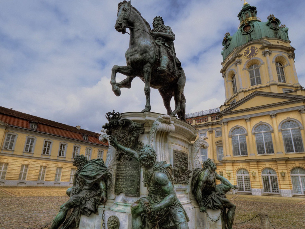 Дворец Шарлоттенбург в Берлине