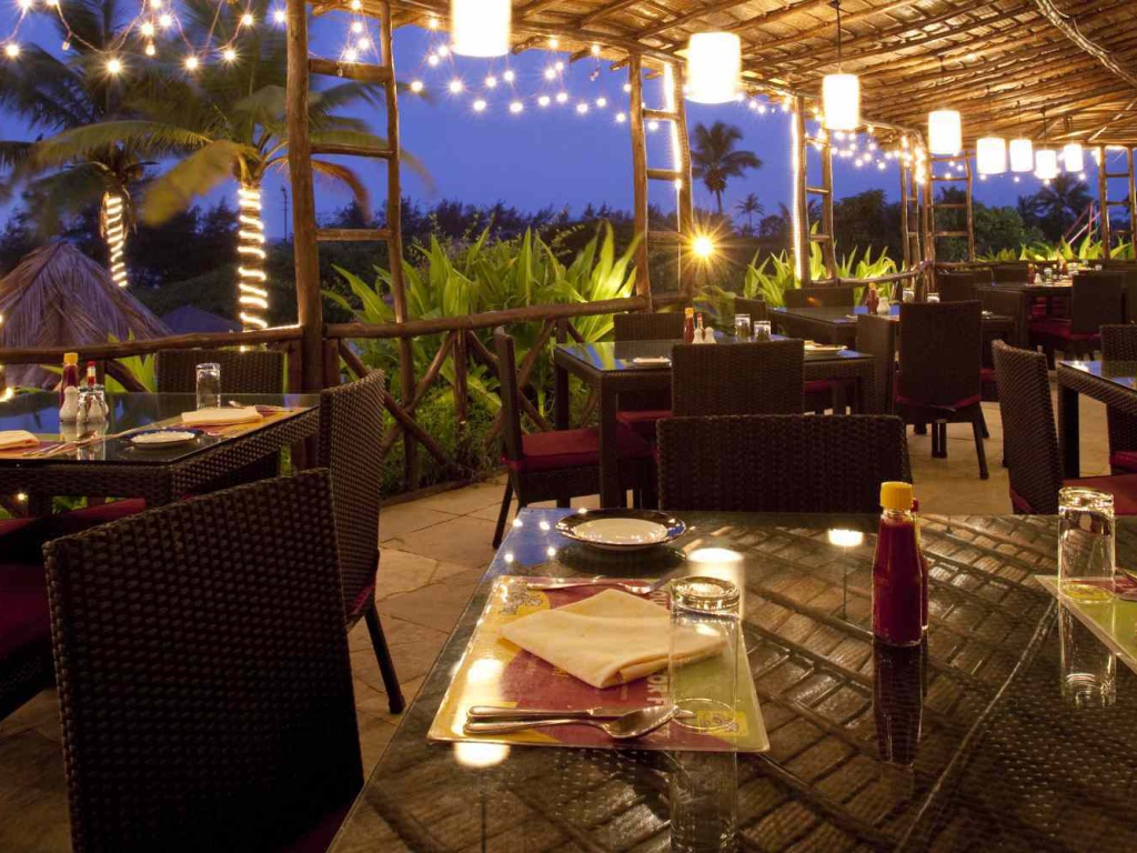 Вечерний отдых в ресторане в Варке