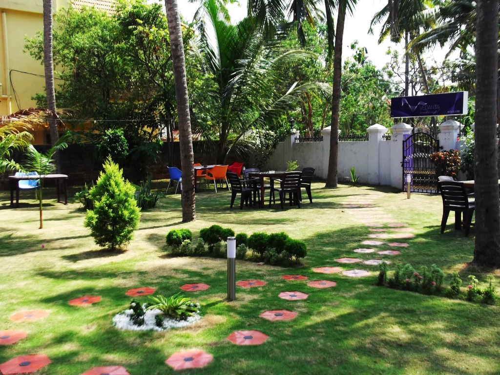 Сад в Варкале