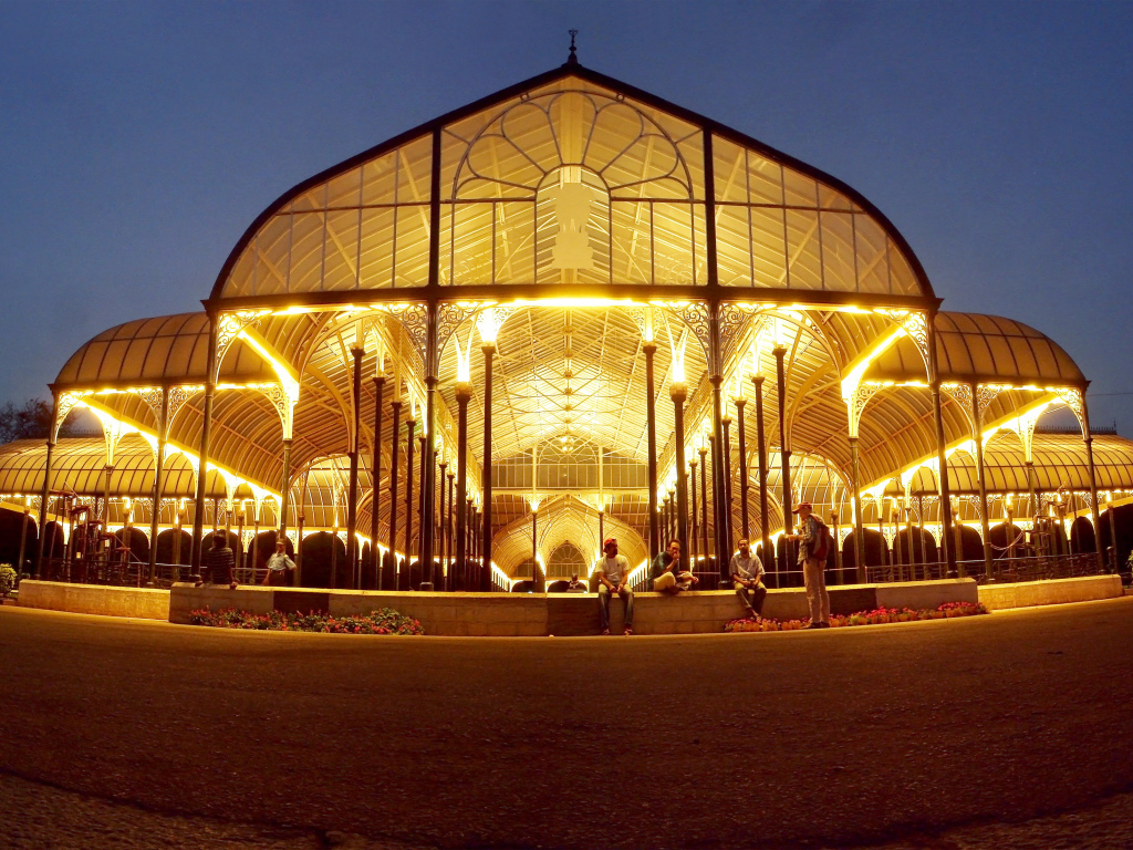 Здание из стекла в Бангалоре