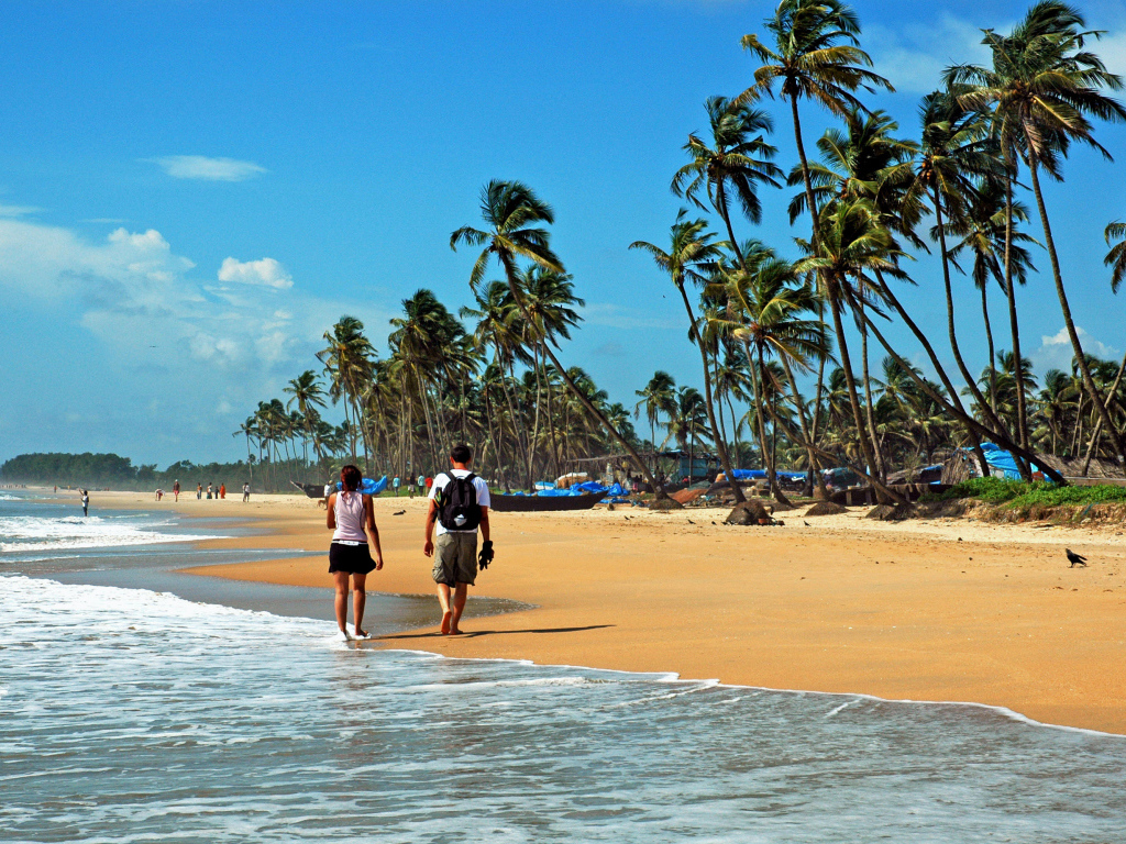 Отдых на пляже в Анджуне