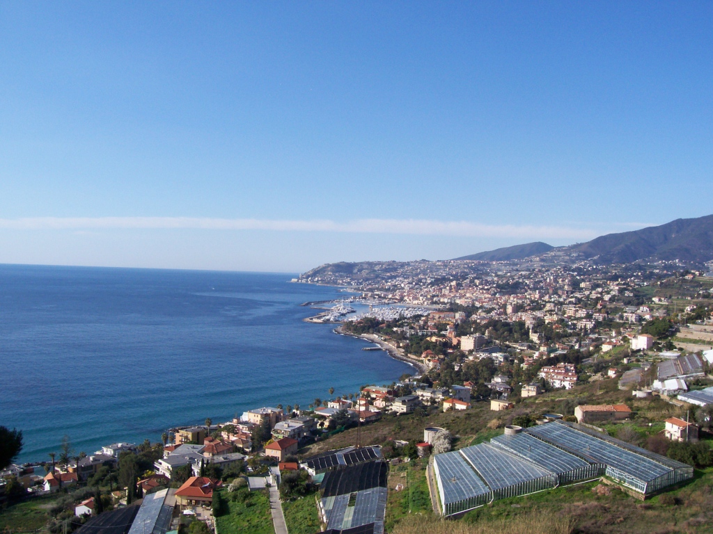 Голубая лагуна в Сан Ремо, Италия