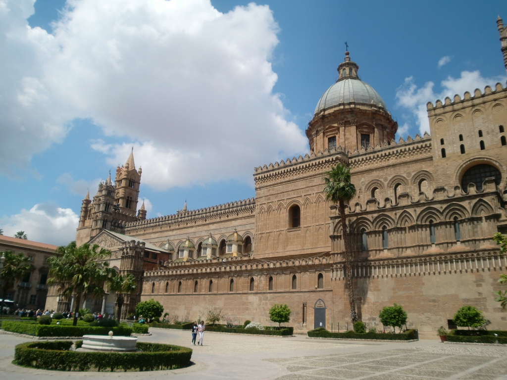 Католический собор на острове Сицилия, Италия