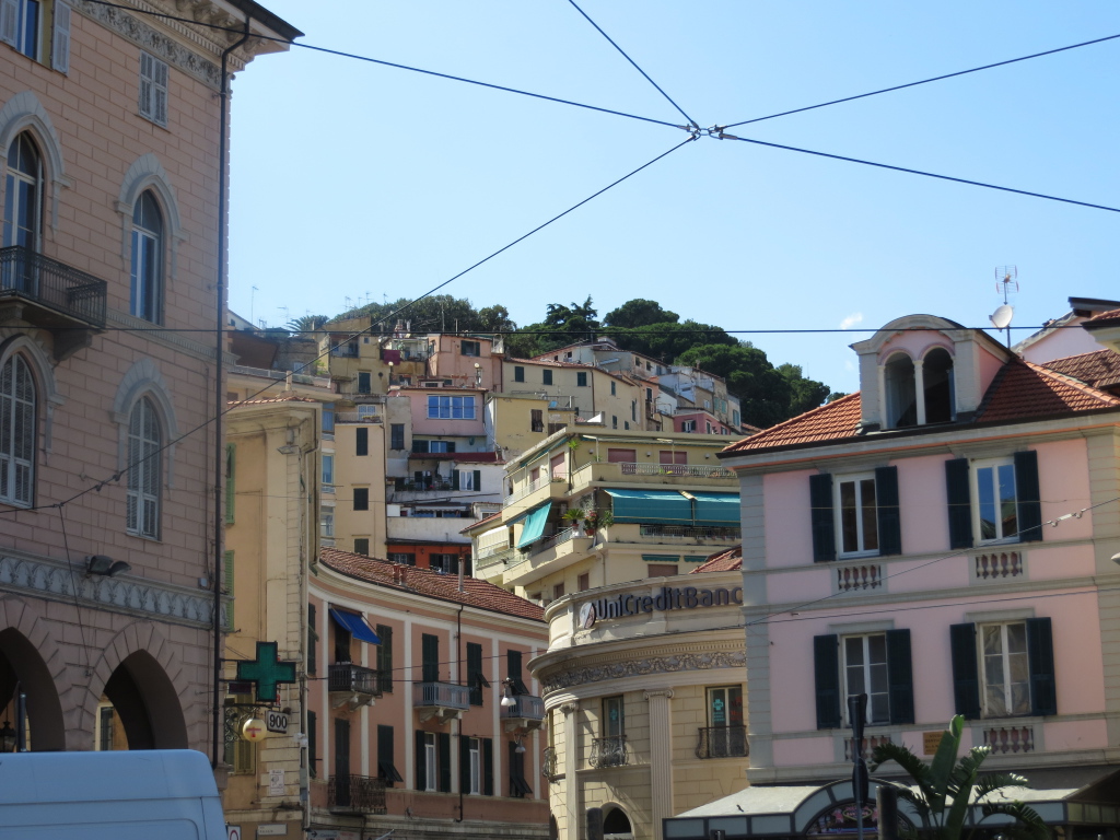 Город на курорте Диано Марино, Италия