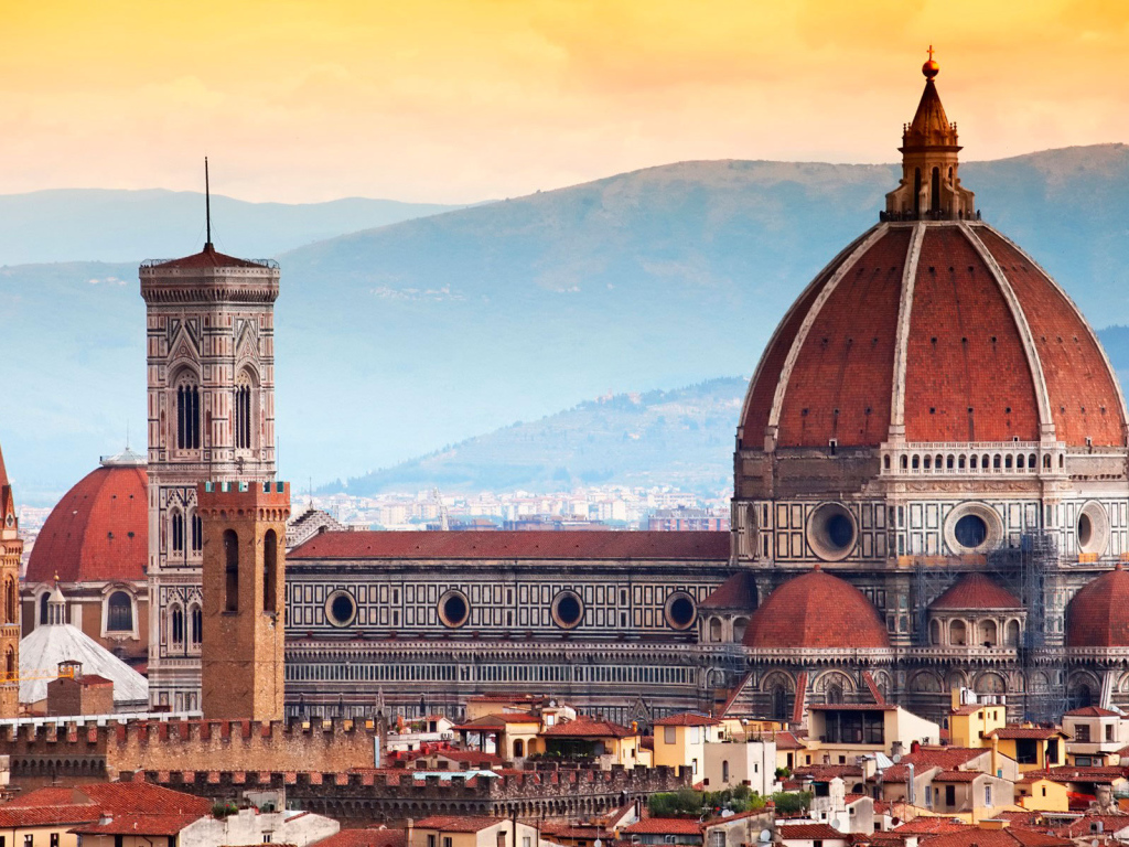 Старинный собор во Флоренции, Италия