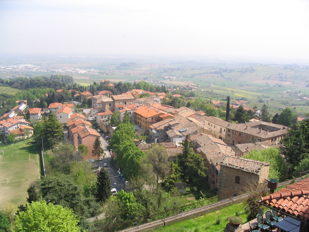 Панорама города на курорте в Монтекатини Терме, Италия