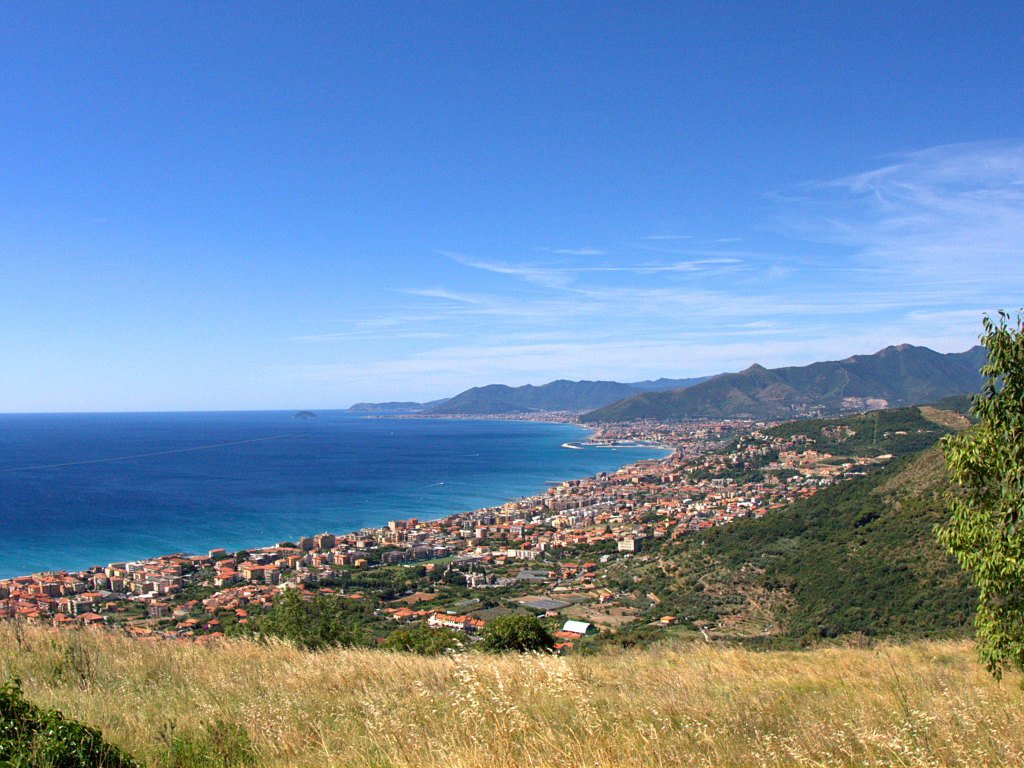 Курорт в Пьетра Лигуре, Италия