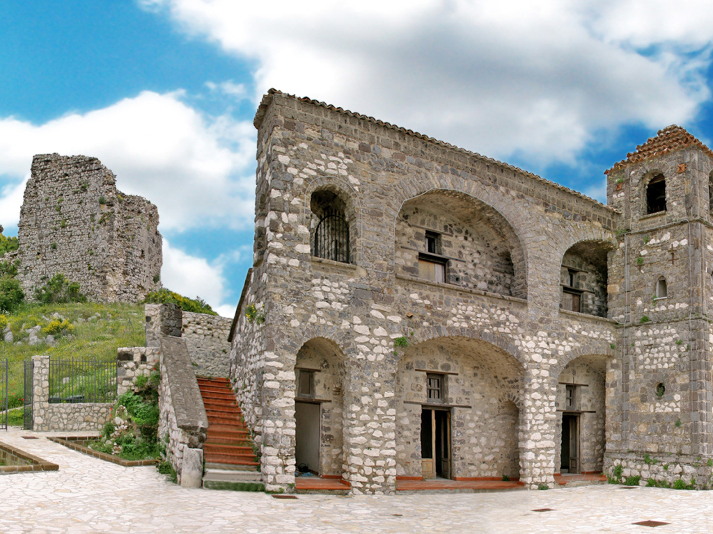 Старинная церковь в Генуе, Италия