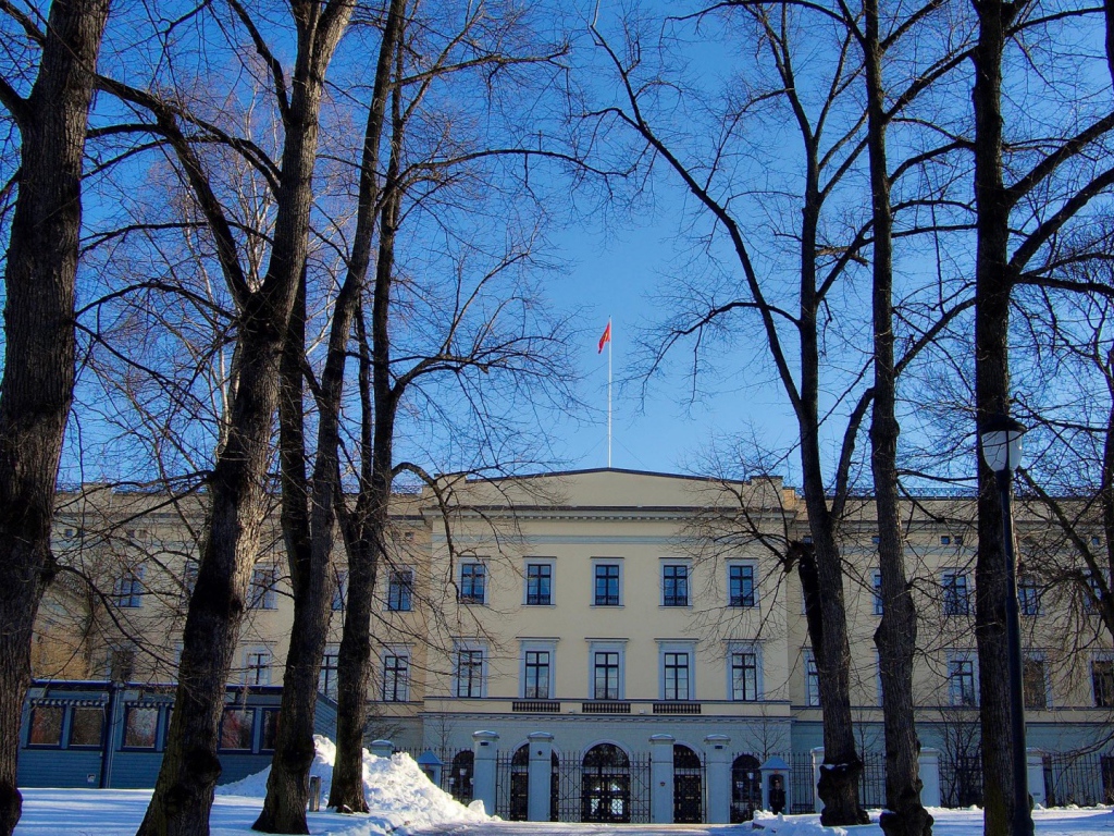 Фасад королевского дворца в Осло