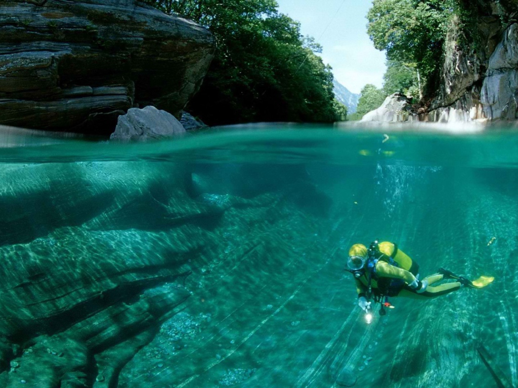 Подводный пловец в Швейцарии