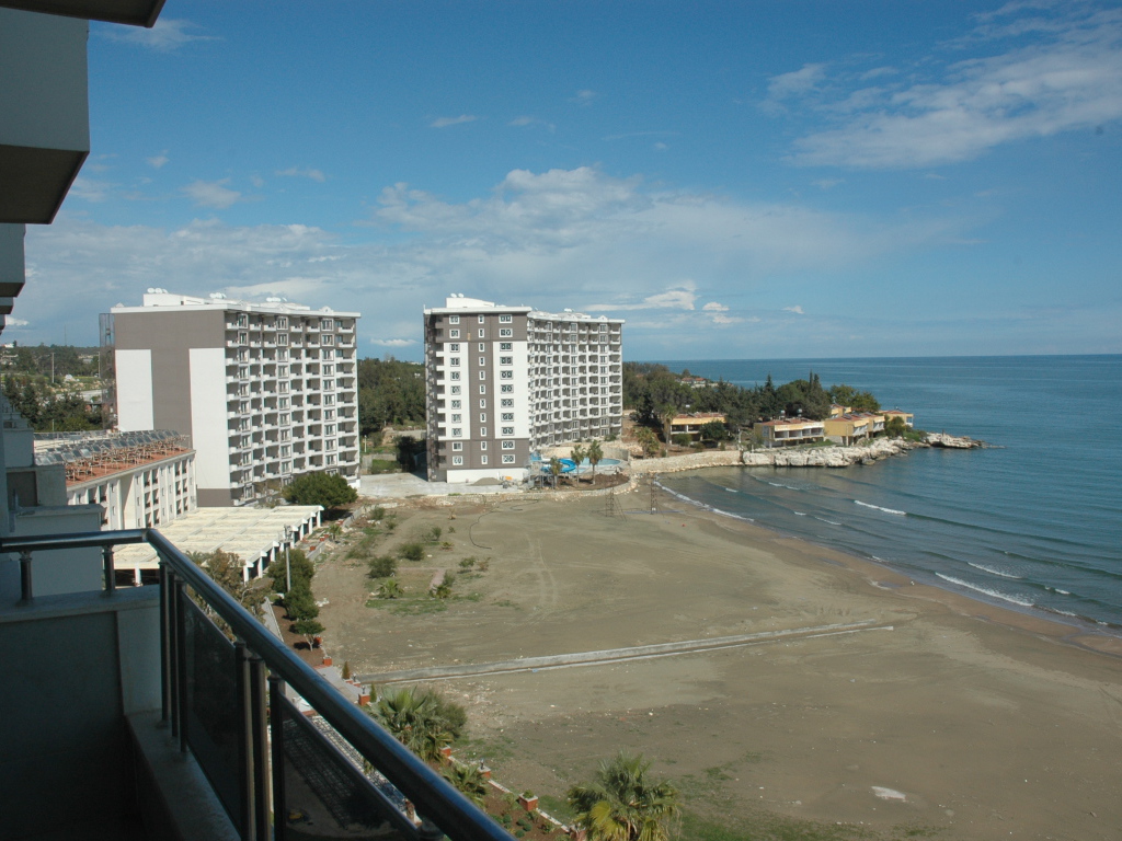 Вид с балкона отеля в Мерсине, Турция