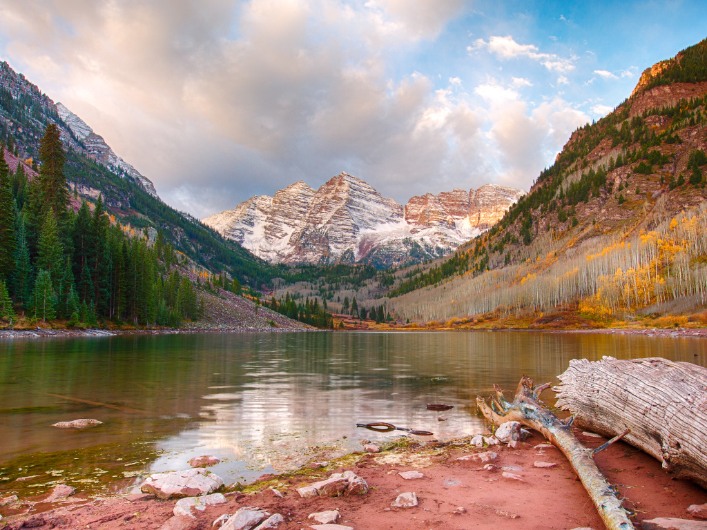 Озеро в штате Колорадо, США