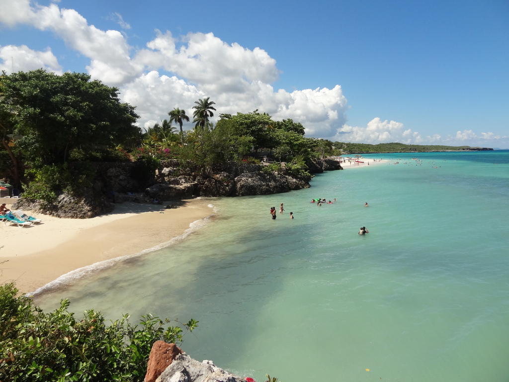 Тихая гавань на курорте Гуардалавака, Куба