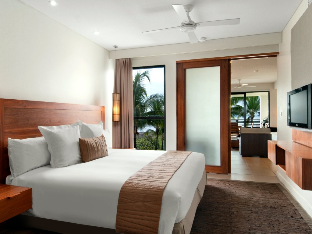 Спальня в доме на берегу моря