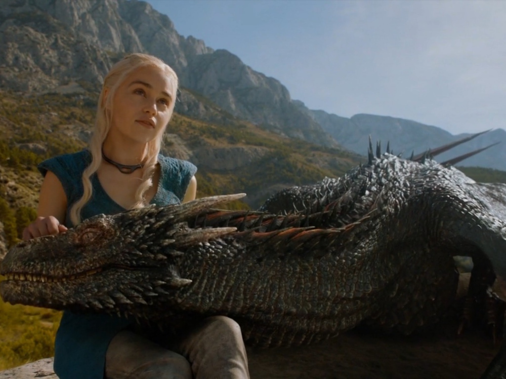 Дейнерис с драконом в сериале Игры престолов