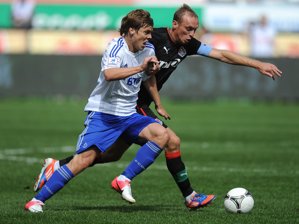 Полузащитник Динамо Артур Юсупов в атаке