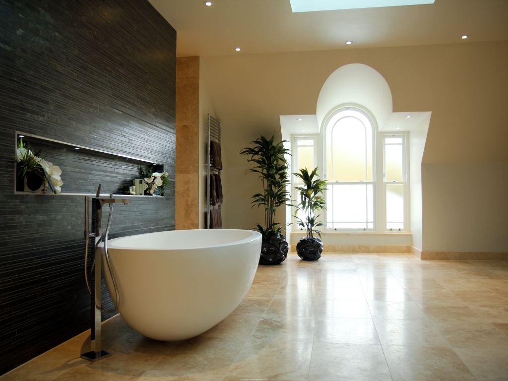 Яйцевидная форма ванной