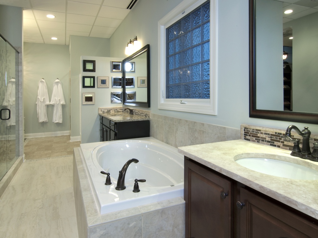 Элегантная ванная комната