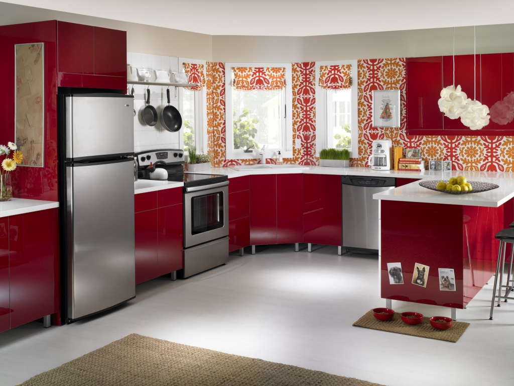 Кухня в красных тонах