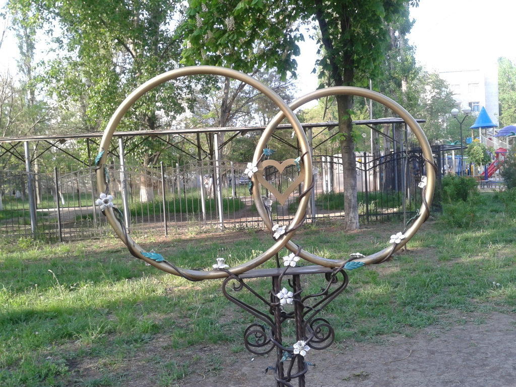 Памятник влюбленным Одесса