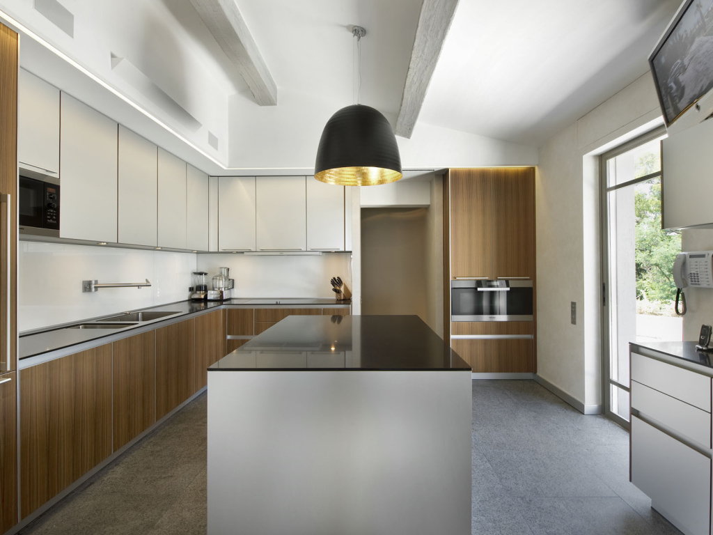 Минималистский интерьер кухни