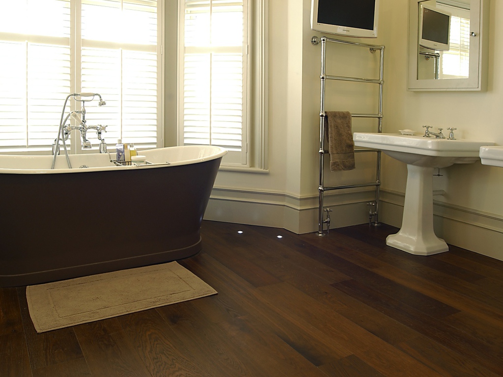 Напольная ванная