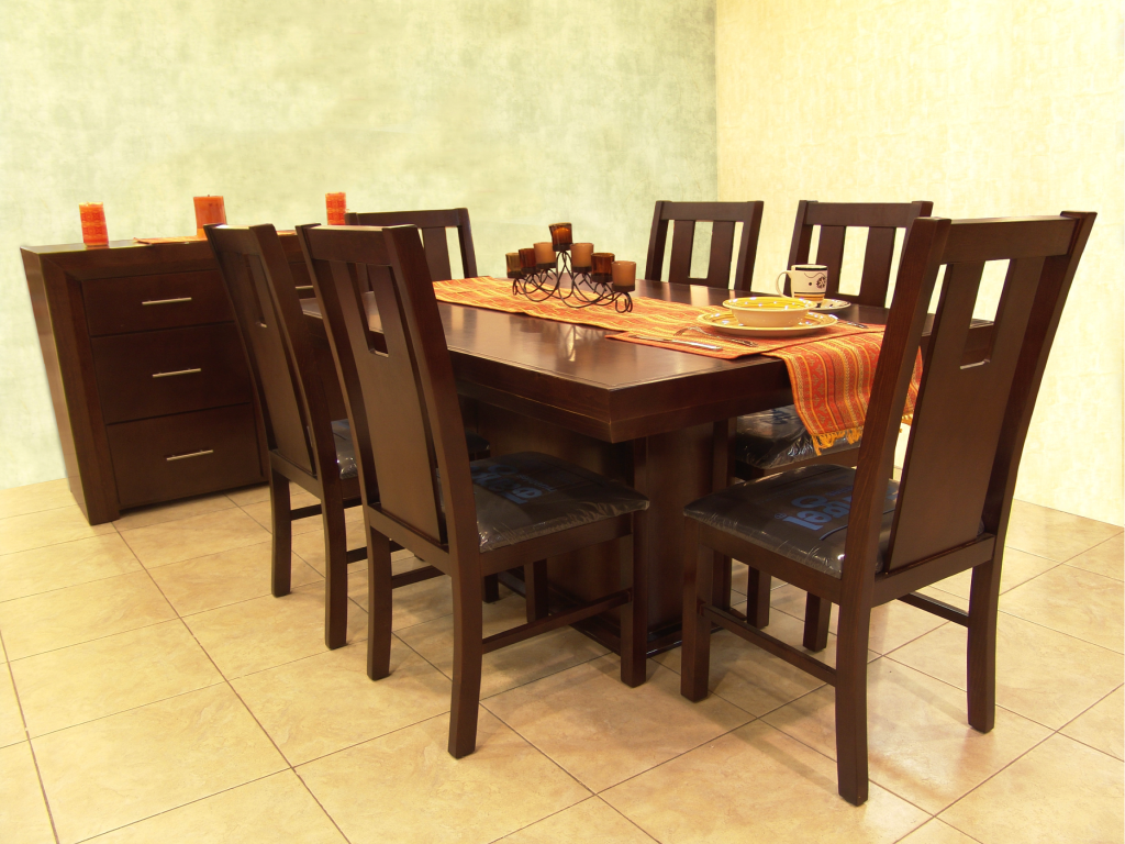 Деревянная мебель для столовой