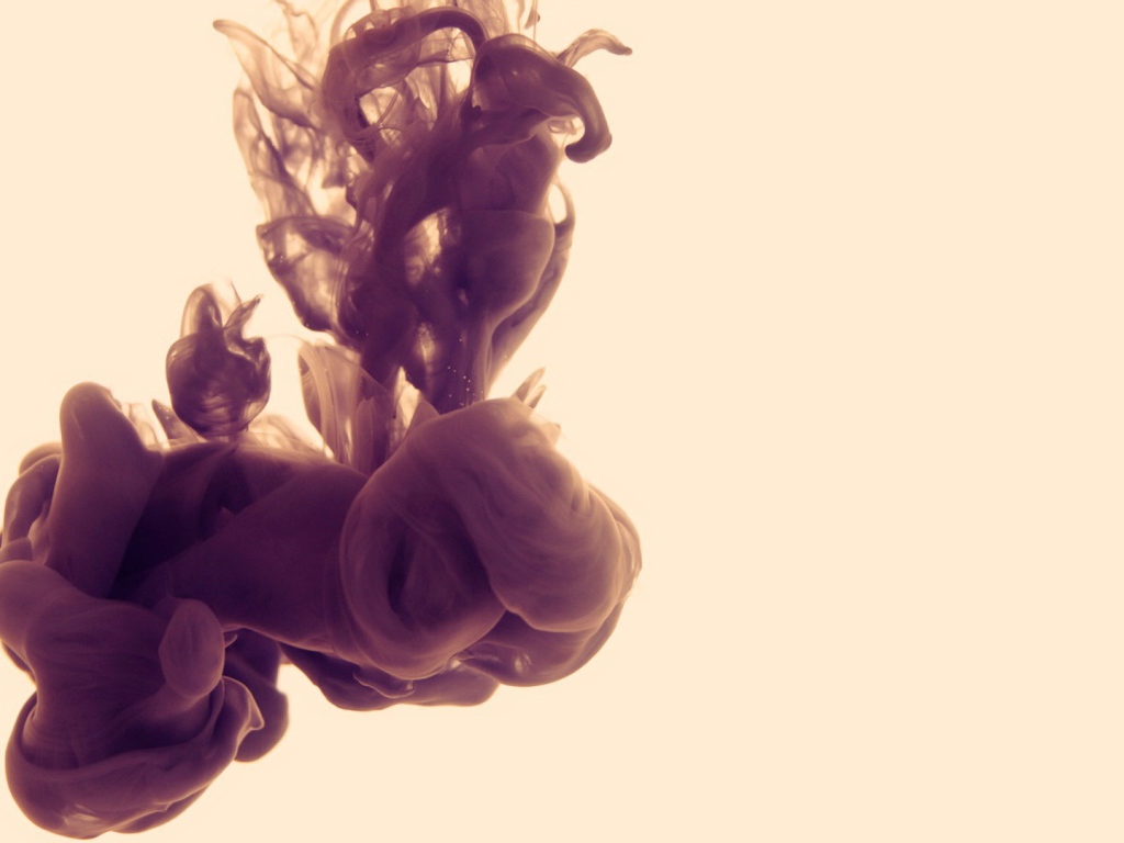 Облако сиреневого дыма