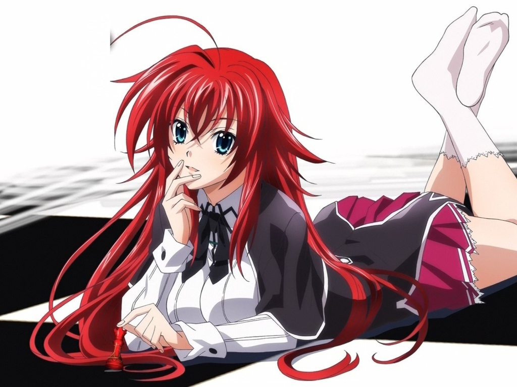 Красноволосая девушка из аниме Highschool DxD
