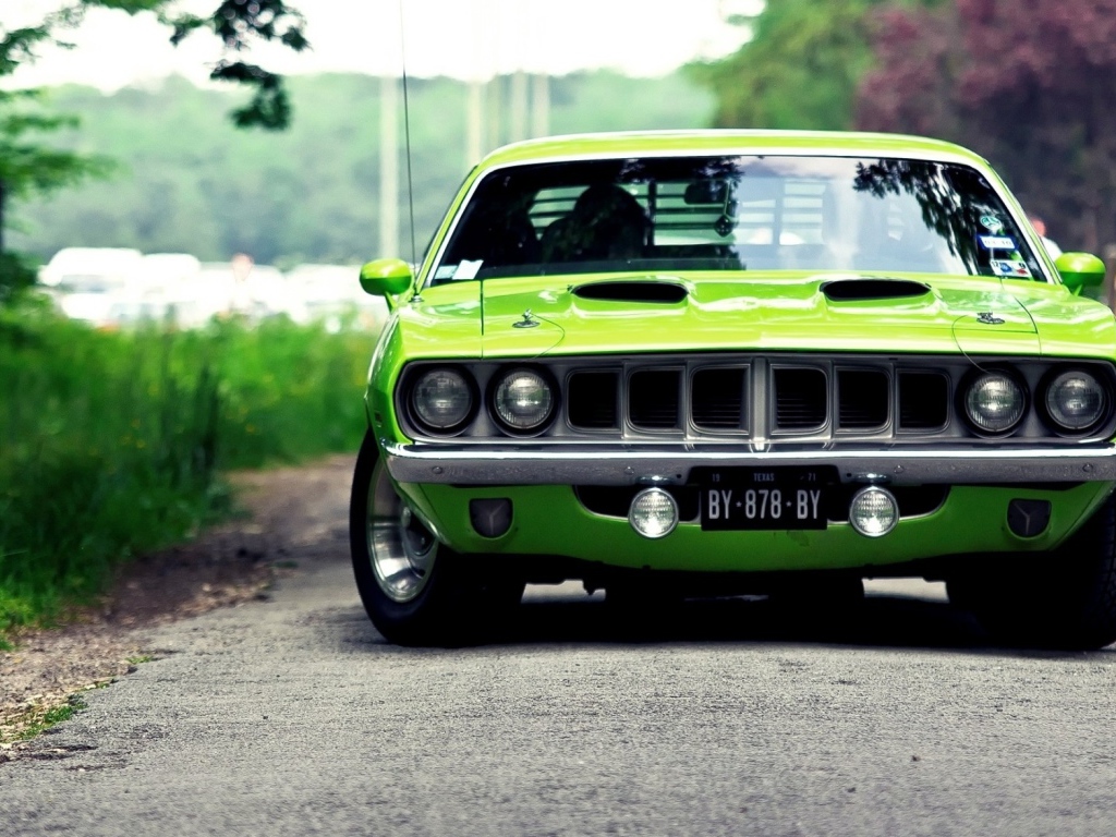 Зеленый автомобиль Hemi Cuda
