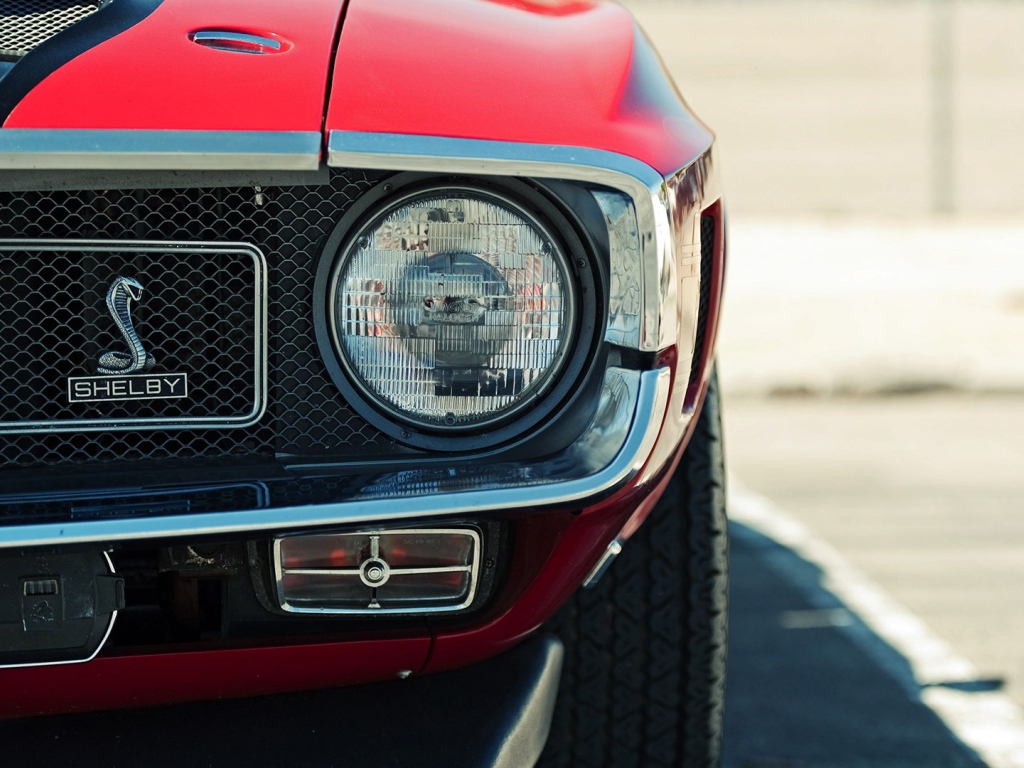 Мощный автомобиль Шелби