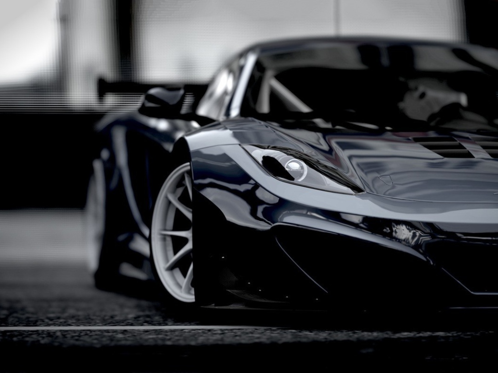 Стильный черный McLaren