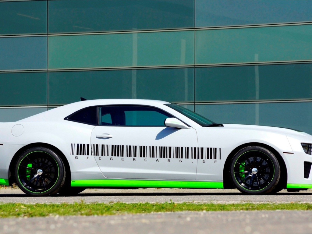 Штрих код на машине Chevrolet Camaro LS9
