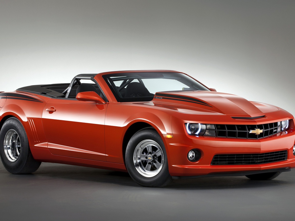 Красный Chevrolet COPO Camaro