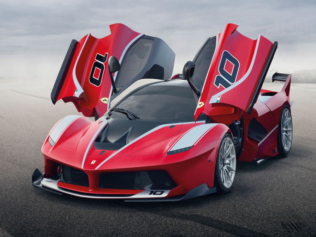Феррари модель 2015 года