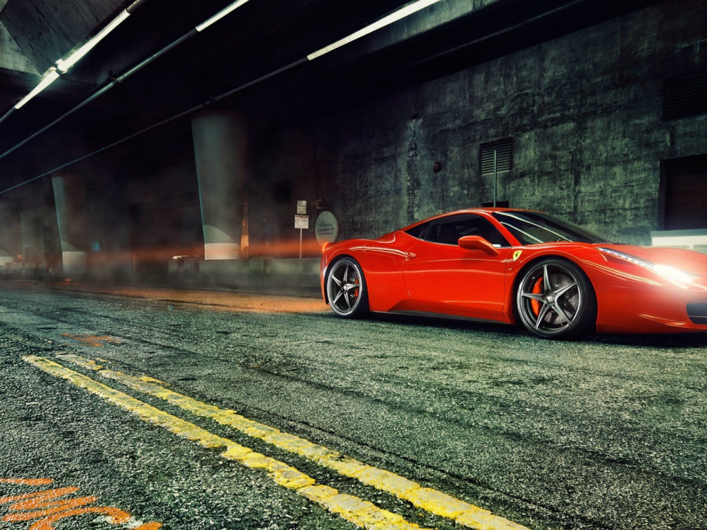Итальянский автомобиль Феррари