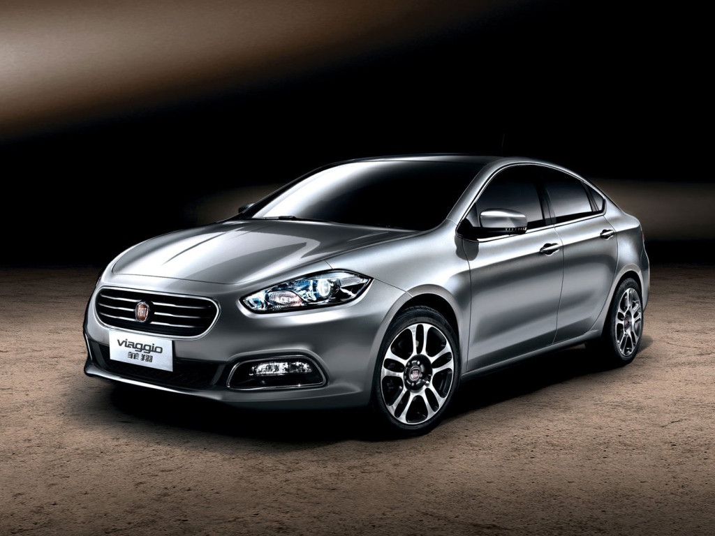 Современный автомобиль Fiat Viaggo