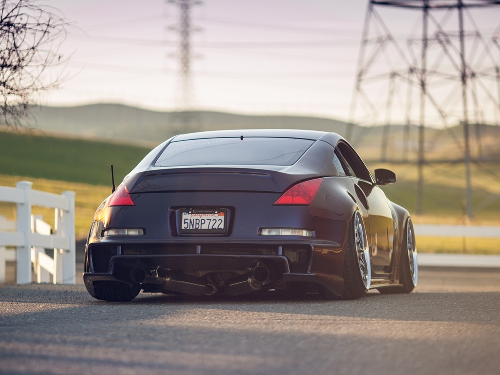 Тюнинг черного Nissan 350Z