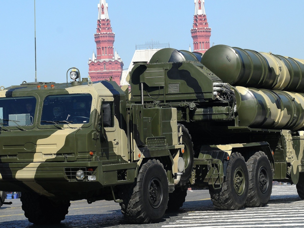 Ракетные комплексы на параде в Москве