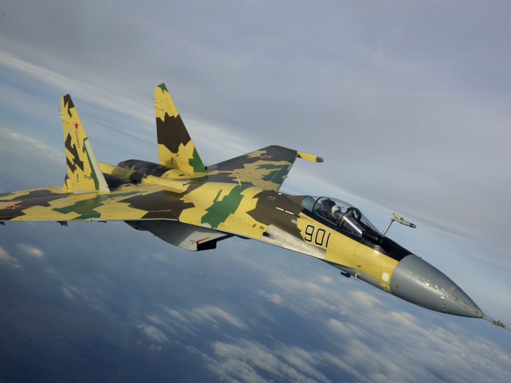 Самолет с маскировочным окрасом