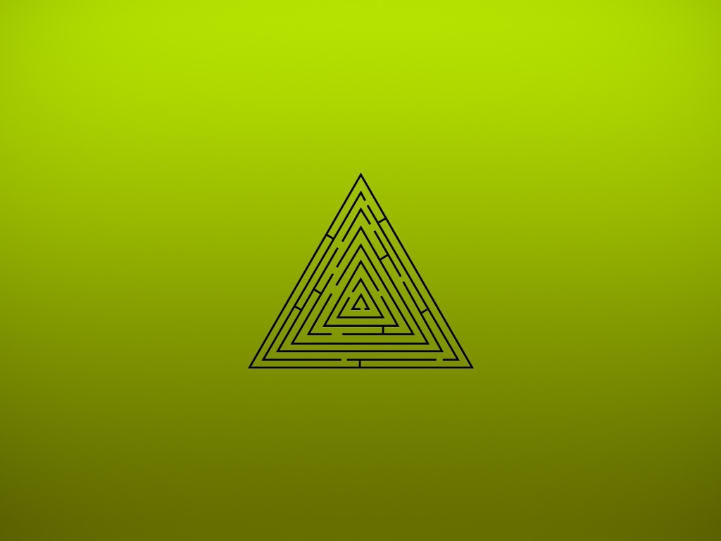 Лабиринт на зеленом фоне