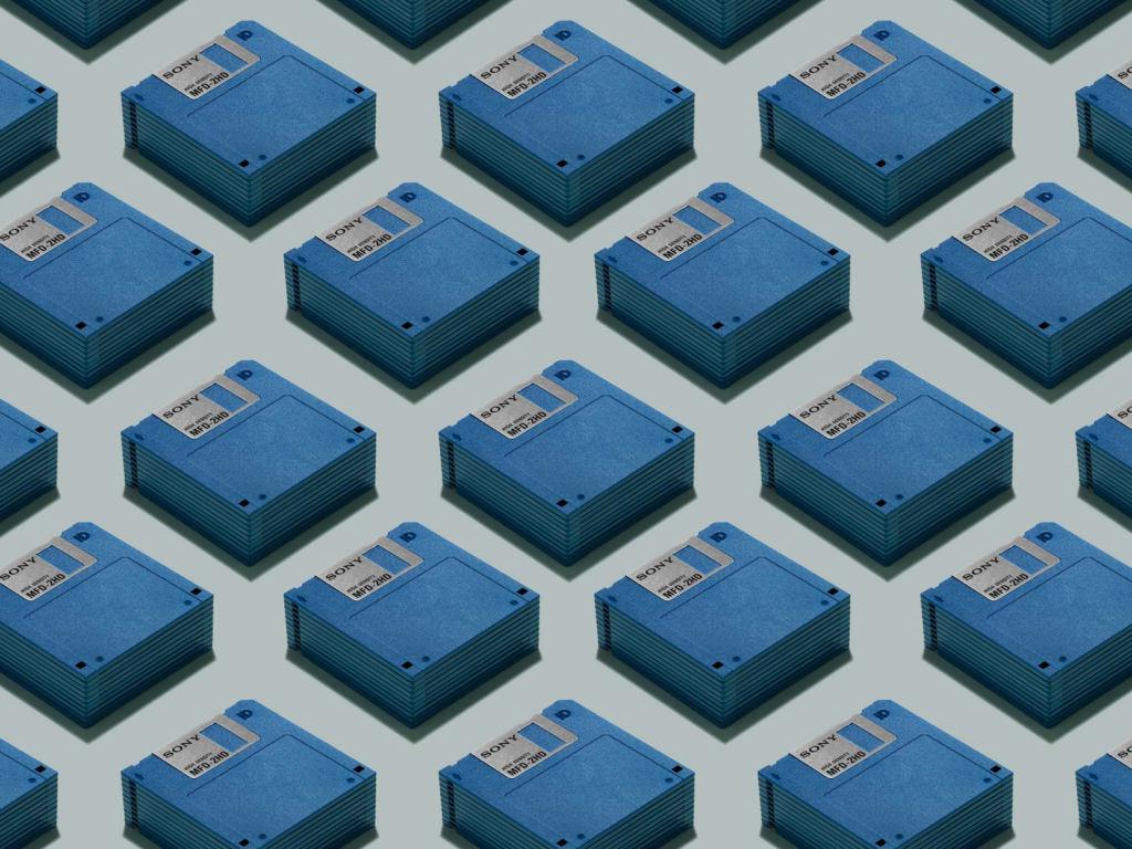 Стопки голубых дискет